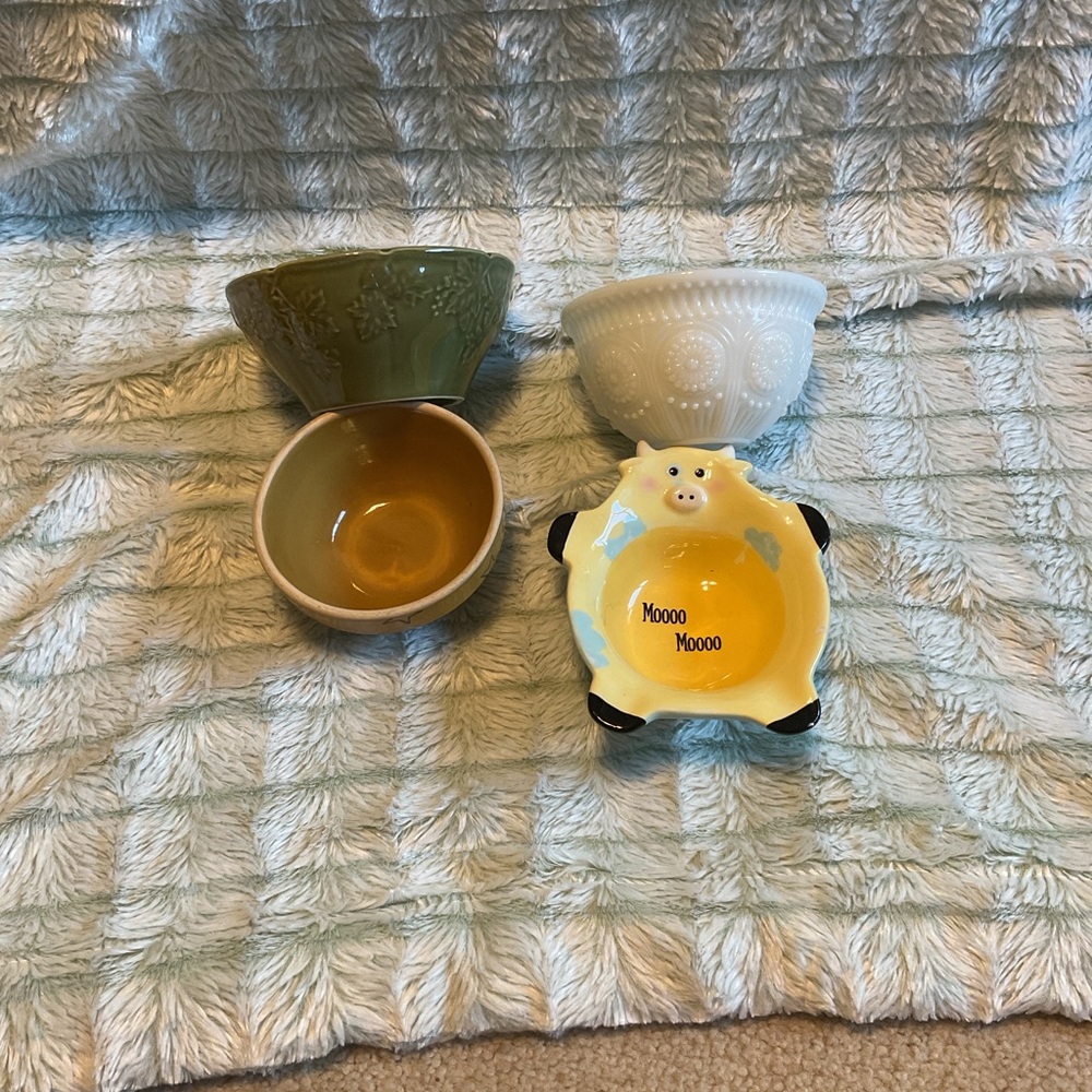 Set of Decorative Bowls.